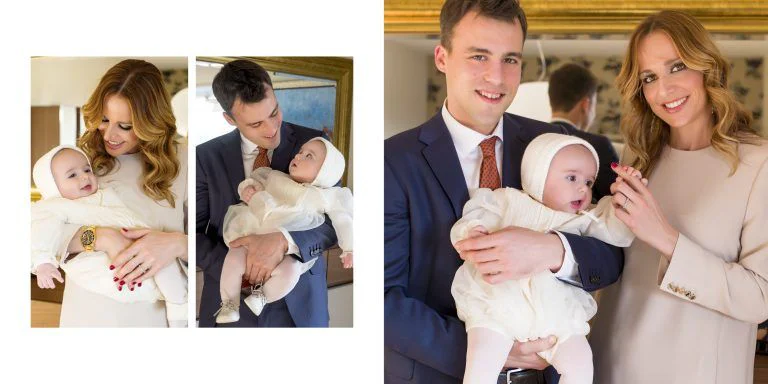 Reportaje de Bautizo de Sandra Montemayor - Fotógrafo de Tarragona Fotografías de una pareja posando con su bebé en casa para la celebración del bautizo del pequeño en Tarragona, por el fotógrafo Juan Segovia