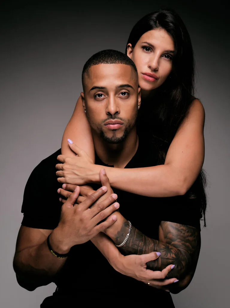 Galería de Fotografía de parejas - Fotógrafo de Tarragona Sesión fotografica de estudio para Jose Rodriguez y Steff Hansson