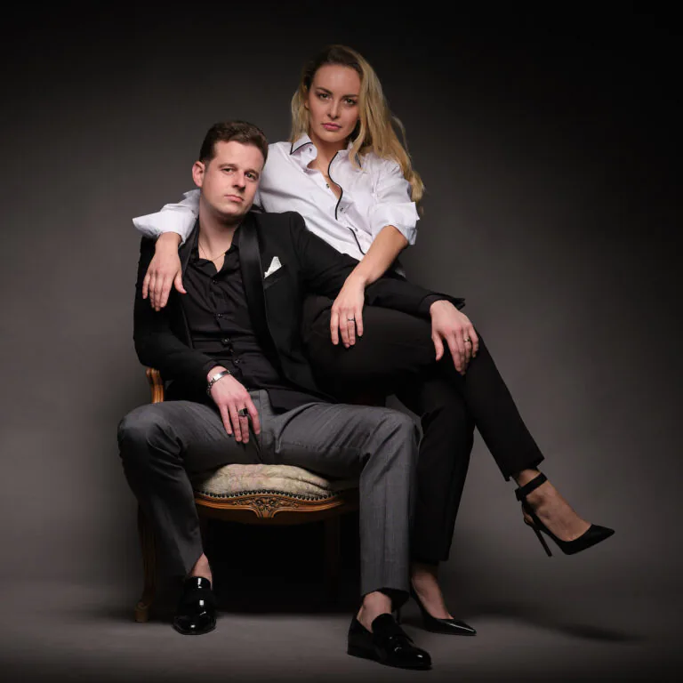 Galería de Fotografía de parejas - Fotógrafo de Tarragona Pareja de bailarines fotografiada por Juan Segovia en su estudio de Tarragona